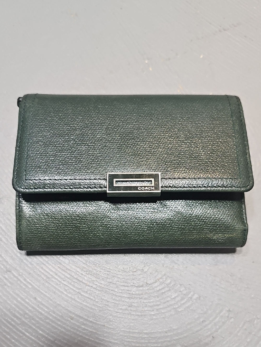 Coach Vintage Snap Leather Olive Green Trifold Wallet Coach Bags